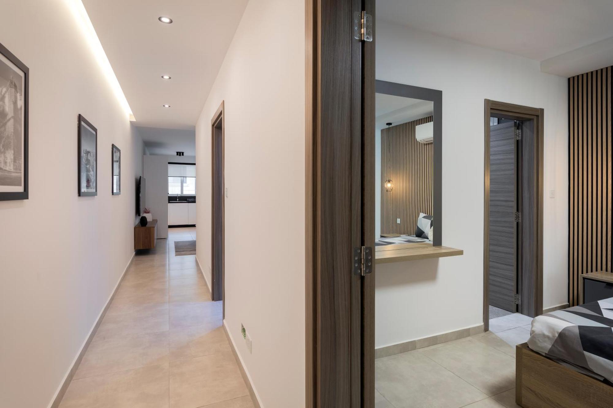 Apartman Modern 2bd With Spacious Layout & 2 Balconies -
