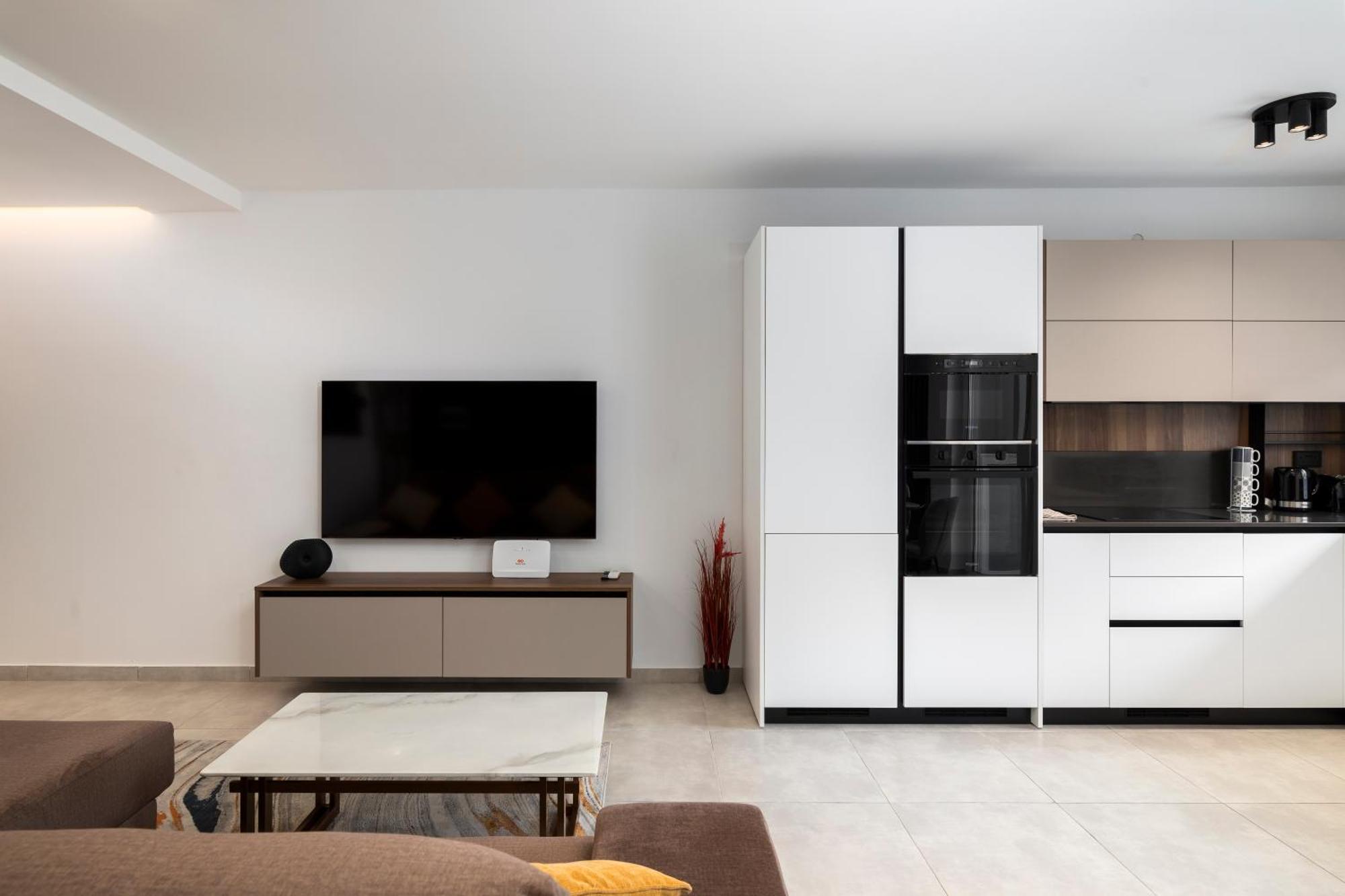 Apartman Modern 2bd With Spacious Layout & 2 Balconies - San Ġwann